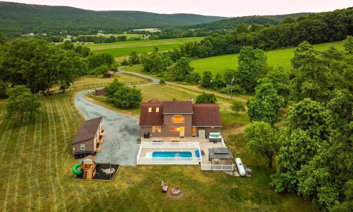Photo of Outdoor in Mount Aetna