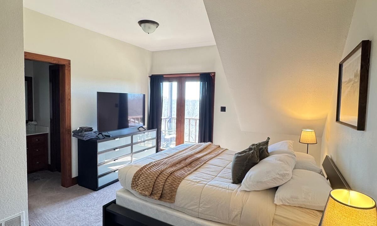 Photo of Bedroom in Era