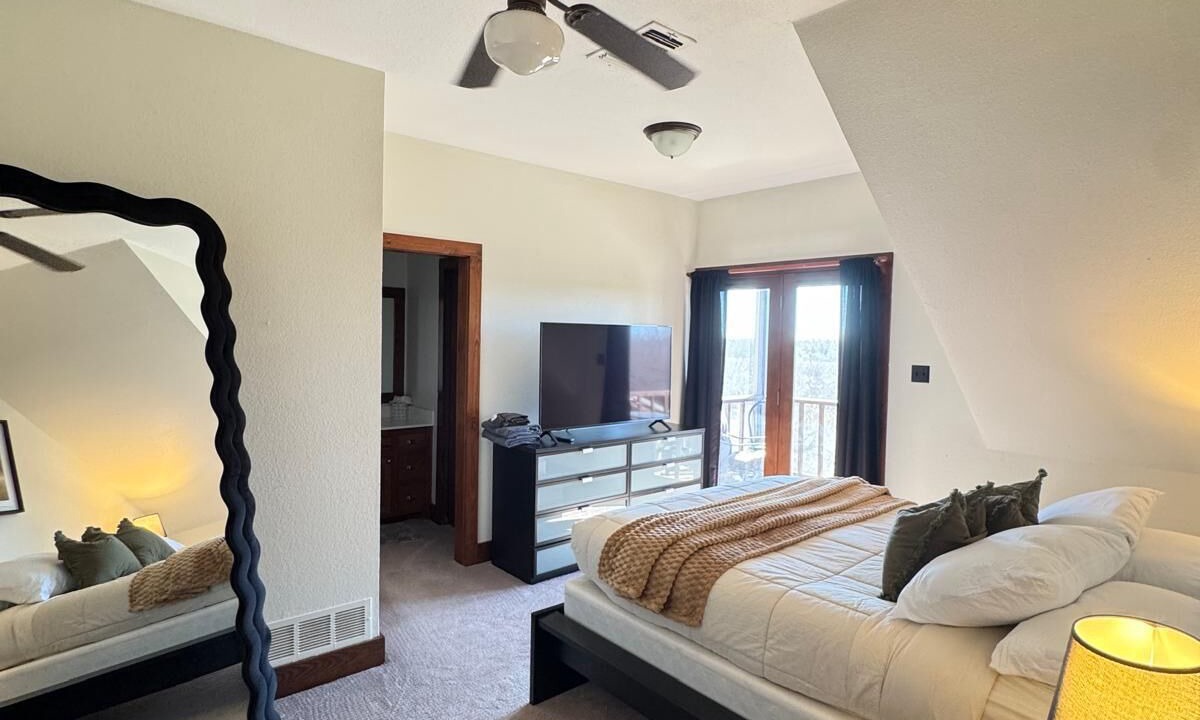 Photo of Bedroom in Era