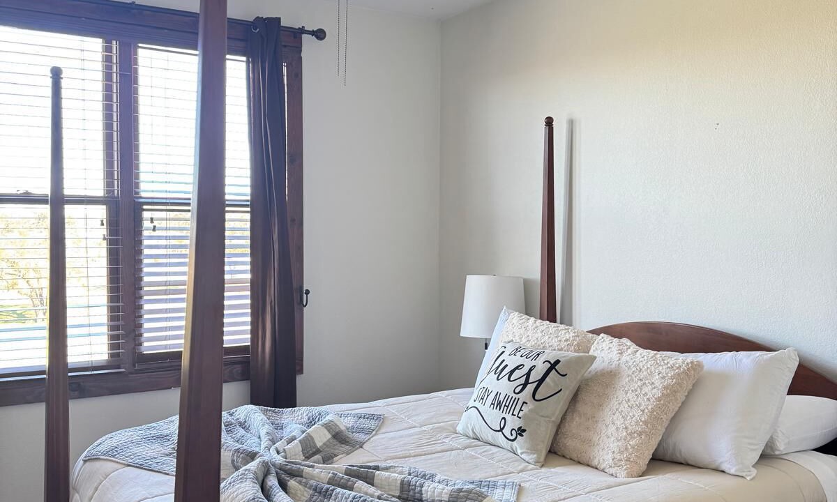 Photo of Bedroom in Era