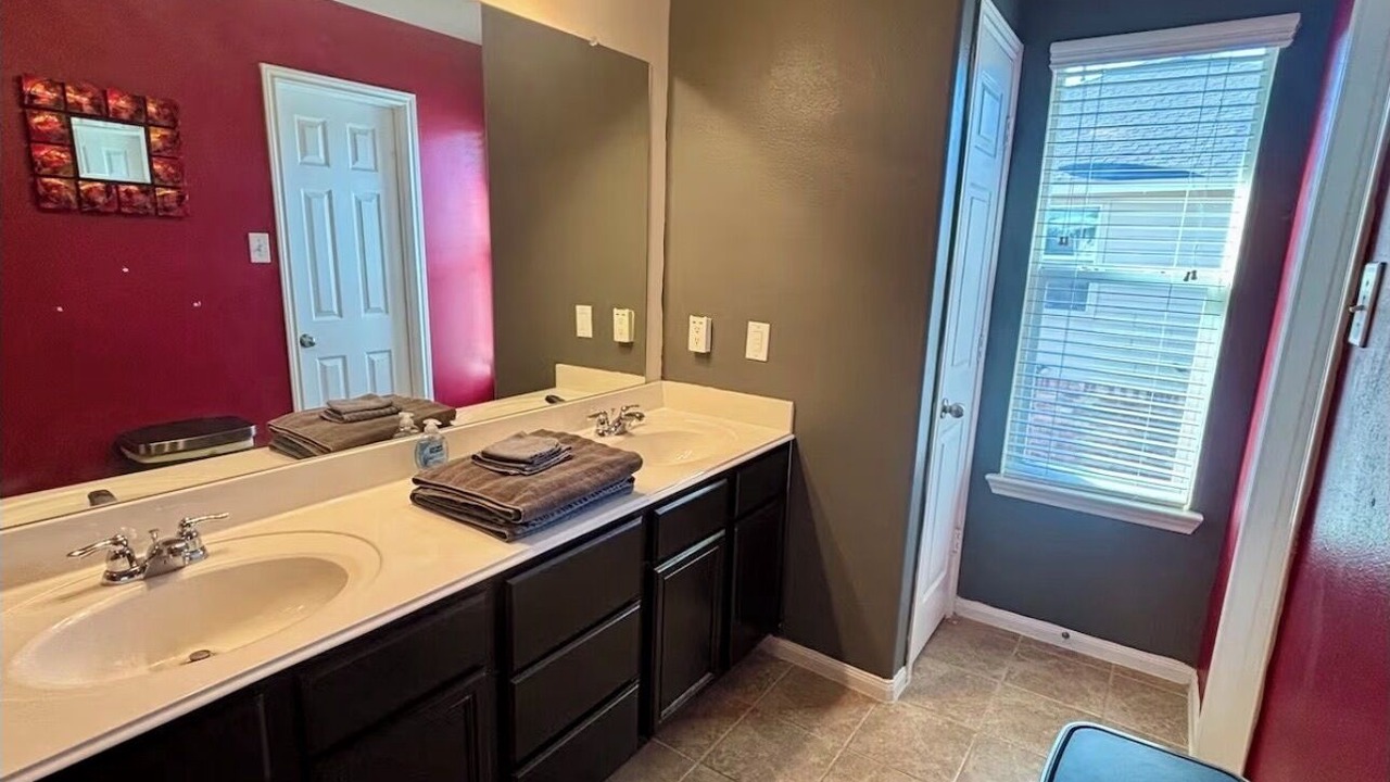 Photo of Bathroom in Falcon Point