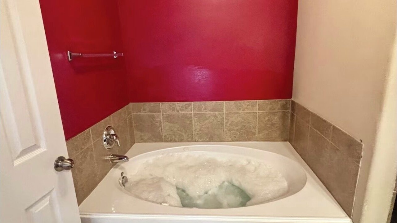 Photo of Bathroom in Falcon Point