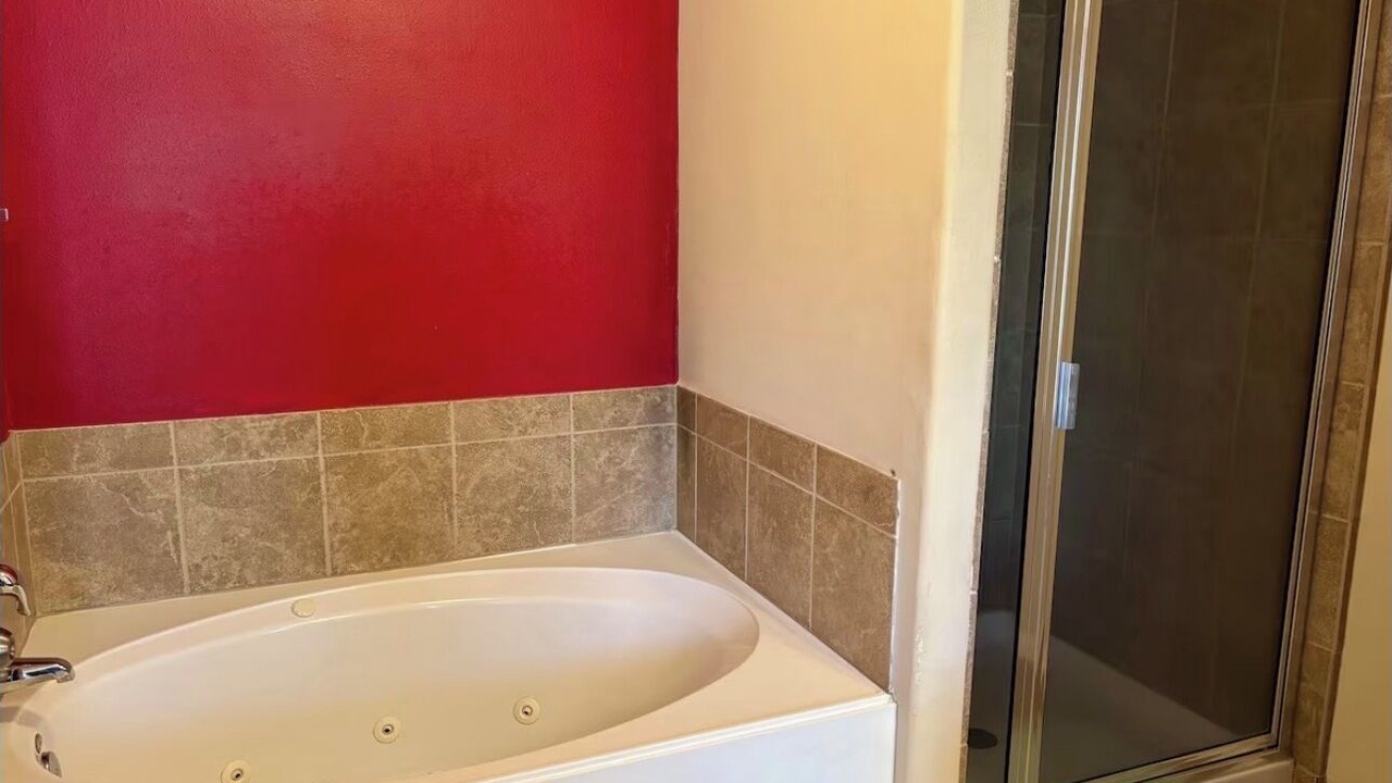 Photo of Bathroom in Falcon Point