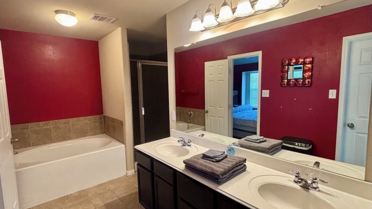 Photo of Bathroom in Falcon Point