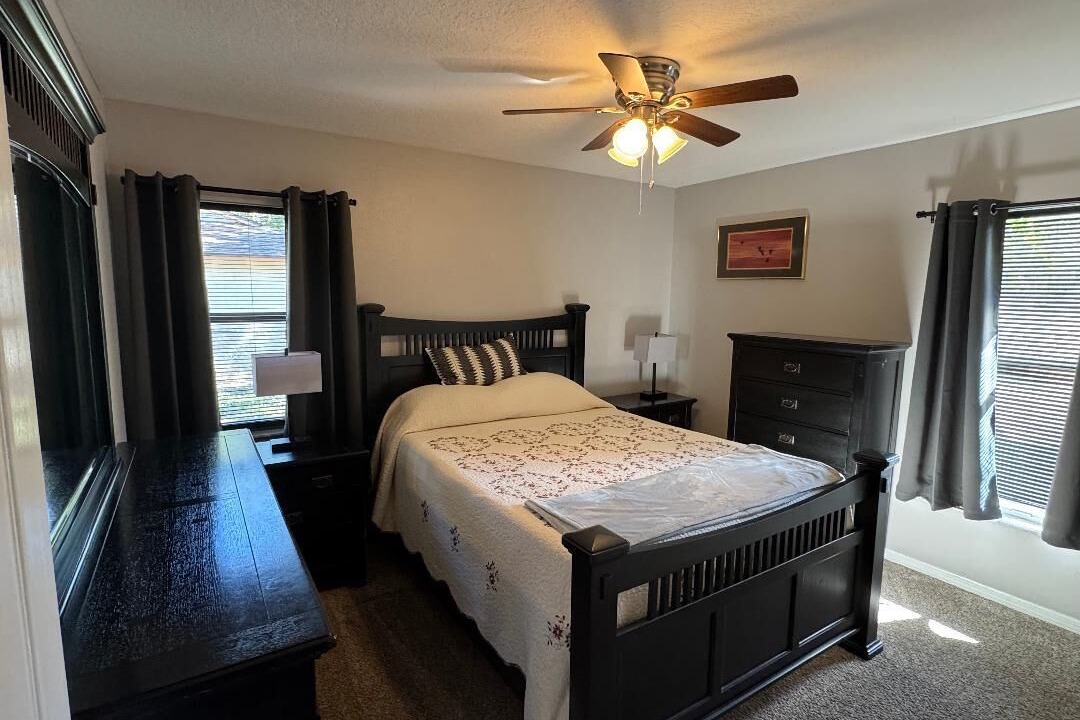 Photo of Bedroom in Citrus Springs