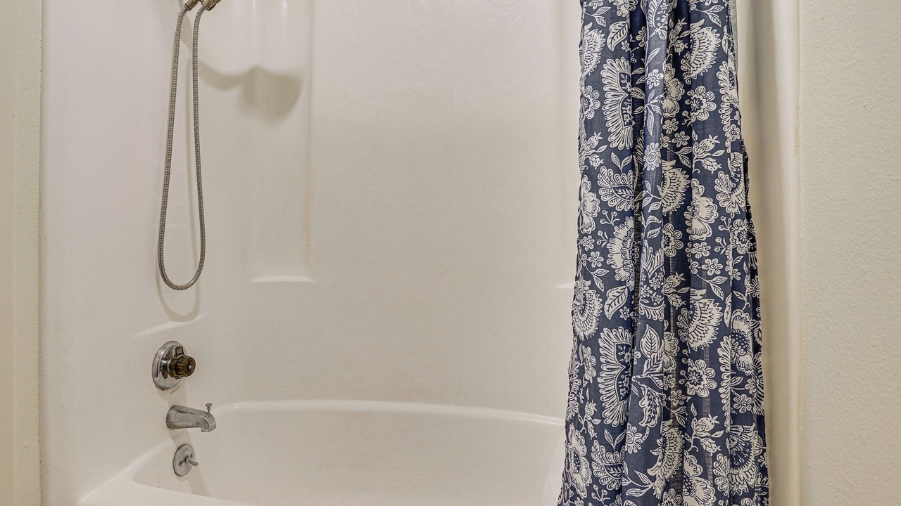 Photo of Bathroom in Park Estates