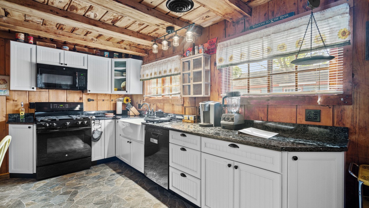 Photo of Kitchen in Lake Luzerne-Hadley