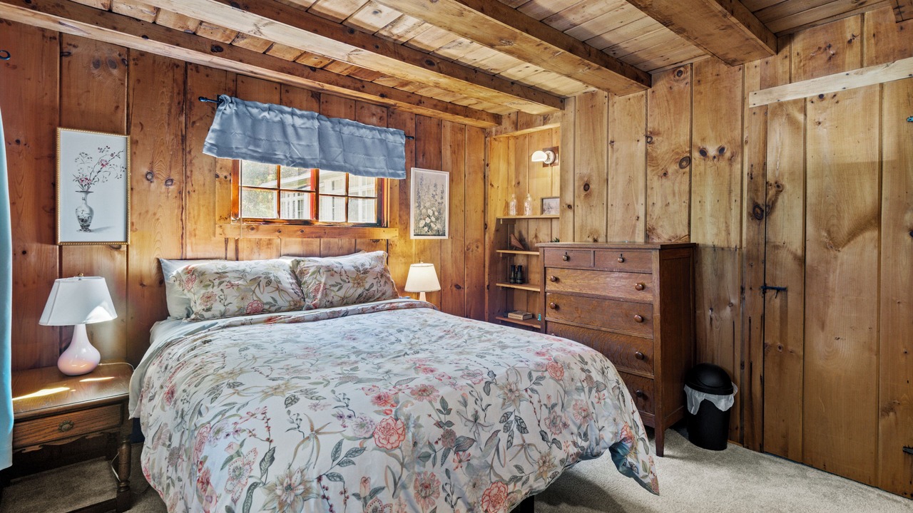 Photo of Bedroom in Lake Luzerne-Hadley