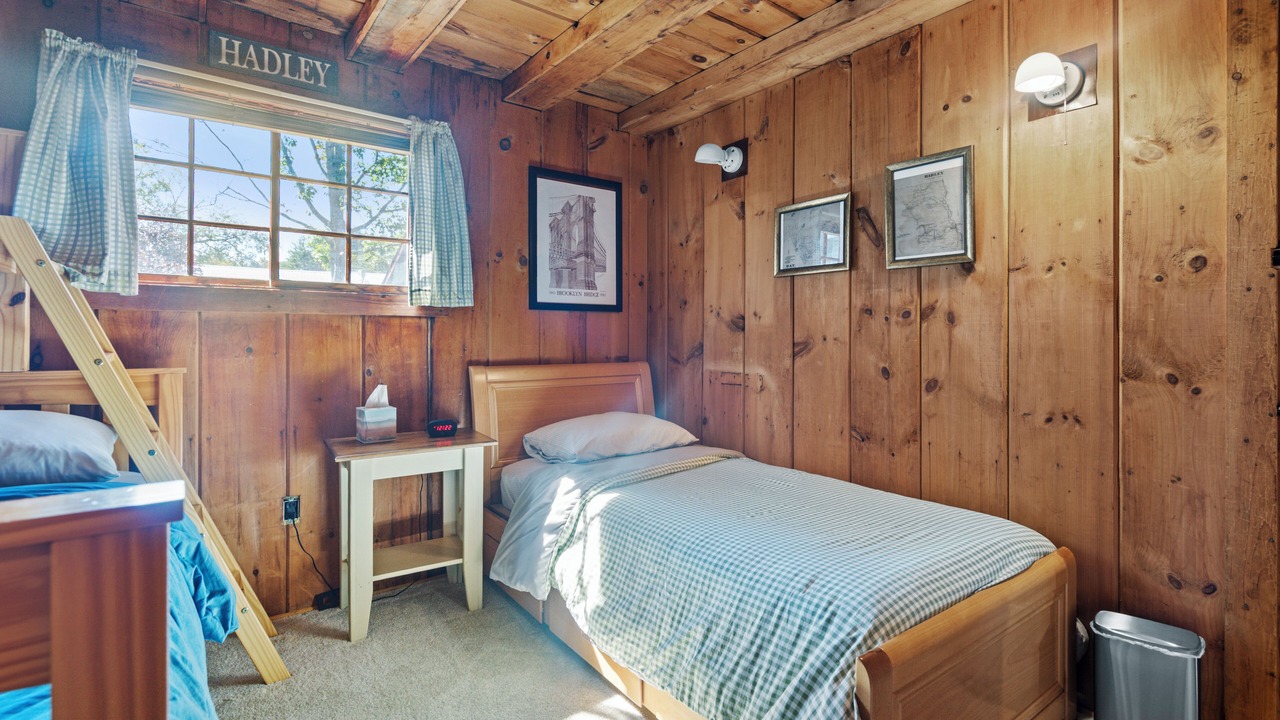 Photo of Bedroom in Lake Luzerne-Hadley