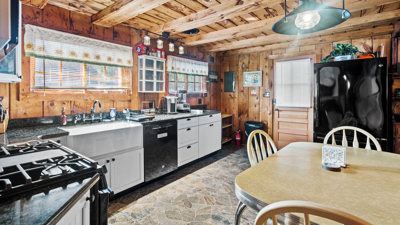 Photo of Kitchen in Lake Luzerne-Hadley