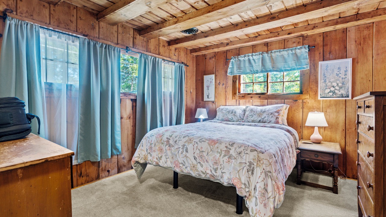 Photo of Bedroom in Lake Luzerne-Hadley