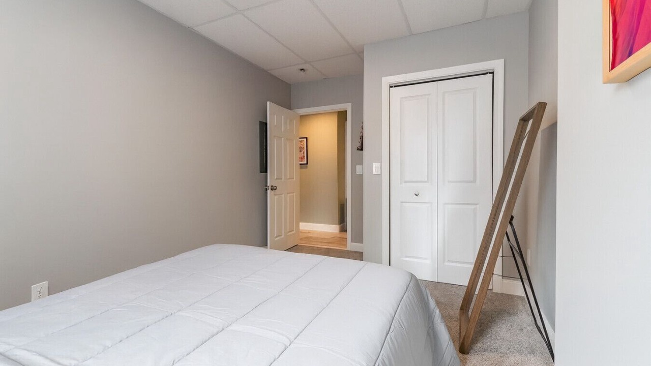 Photo of Bedroom in Orono
