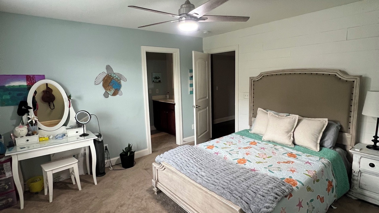 Photo of Bedroom in Graysville