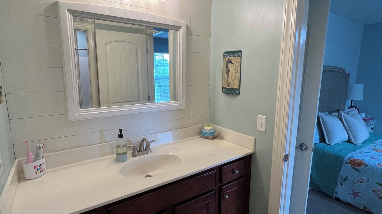 Photo of Bathroom in Graysville