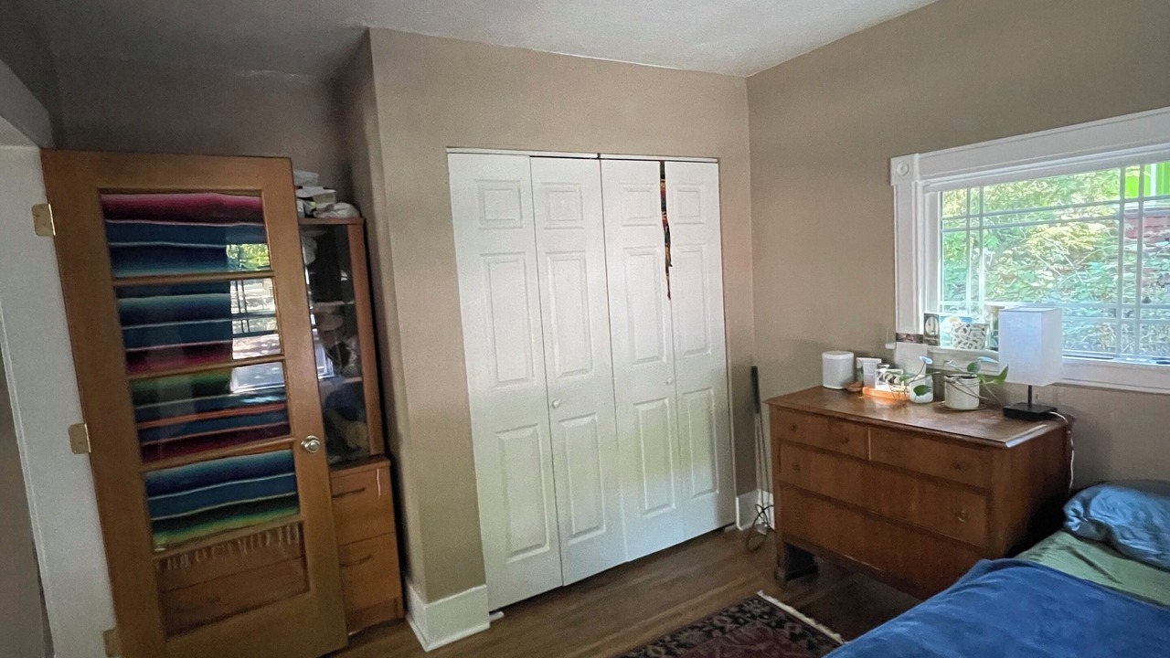 Photo of Bedroom in South Perry District