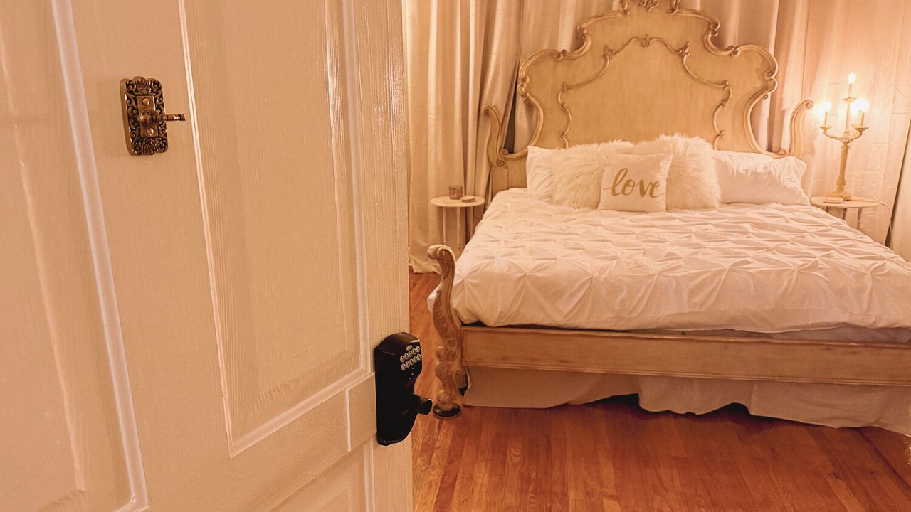 Photo of Bedroom in Abbeville