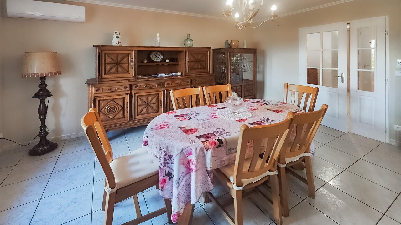 Photo of Bedroom in Saint-Chinian