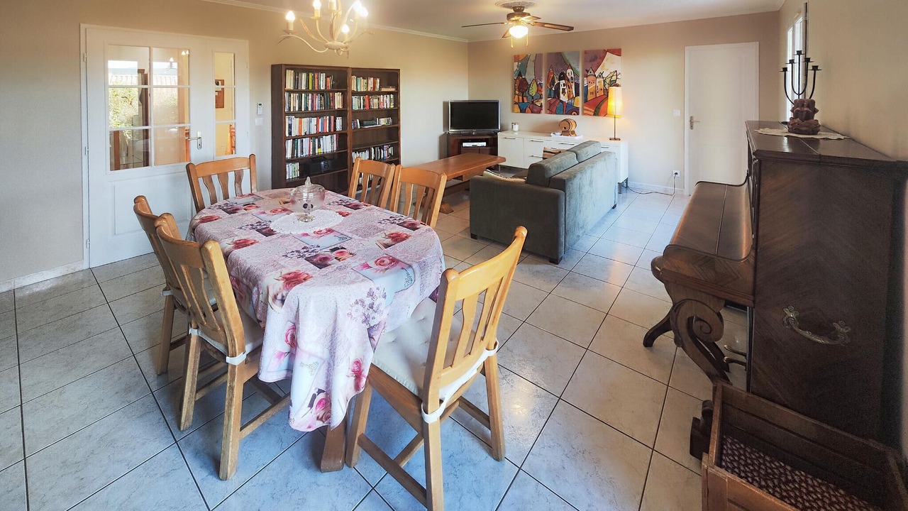 Photo of Bedroom in Saint-Chinian