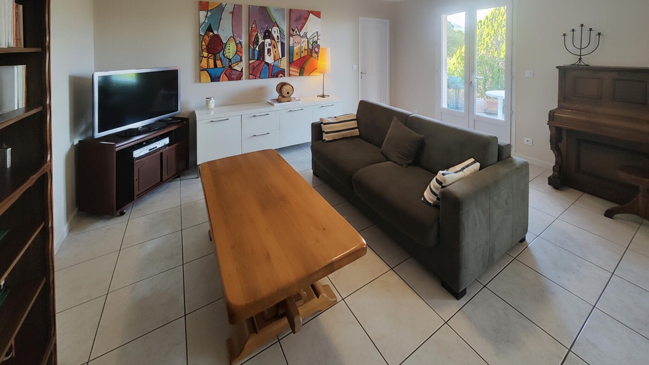 Photo of Bedroom in Saint-Chinian