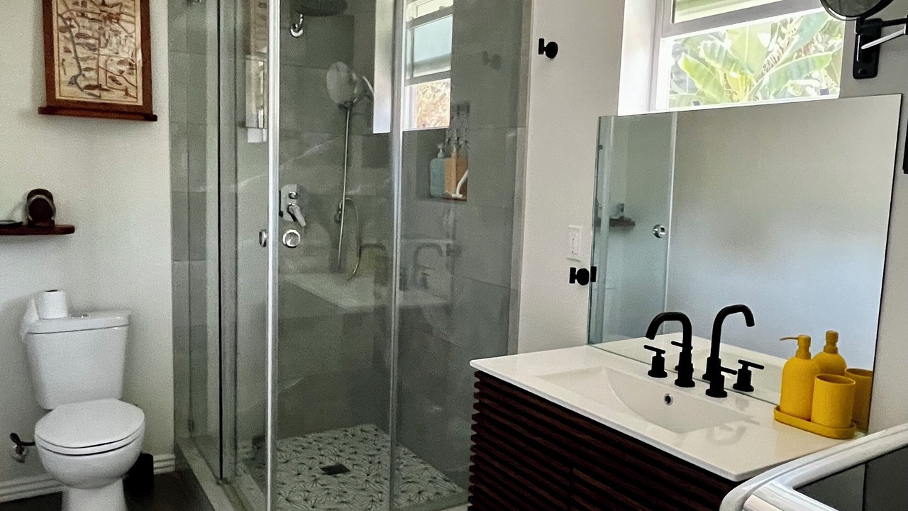 Photo of Bathroom in Leimert Park