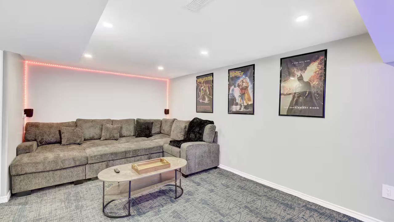 Photo of Livingroom in Thorold