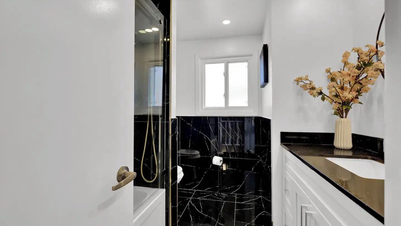 Photo of Bathroom in Thorold