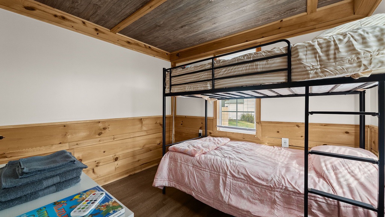 Photo of Bedroom in South Hills