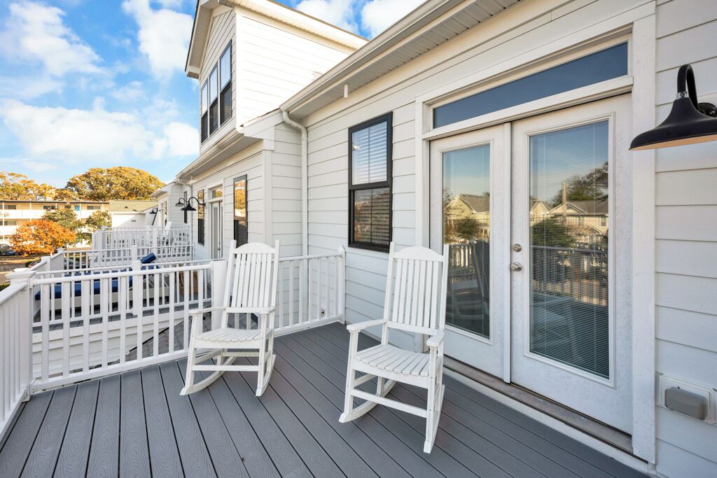 Photo of Patio Balcony in Northeast Virginia Beach