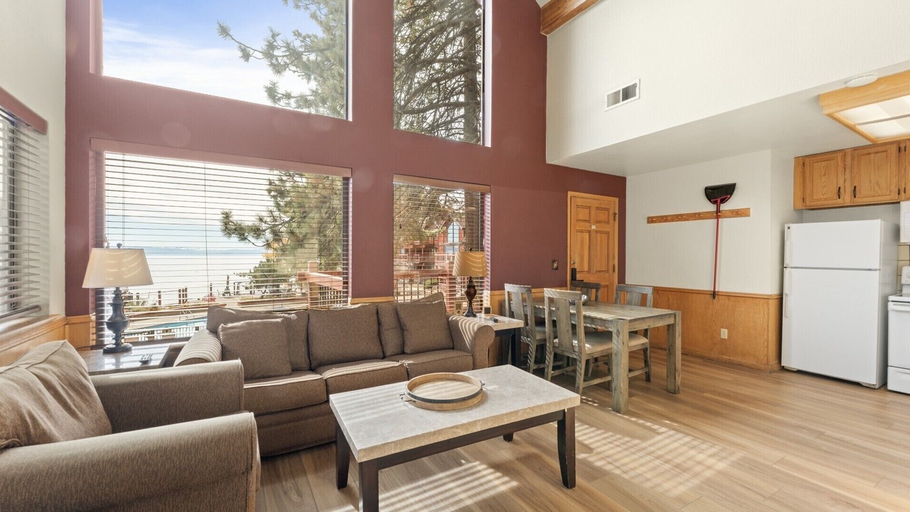 Photo of Livingroom in Tahoe Vista