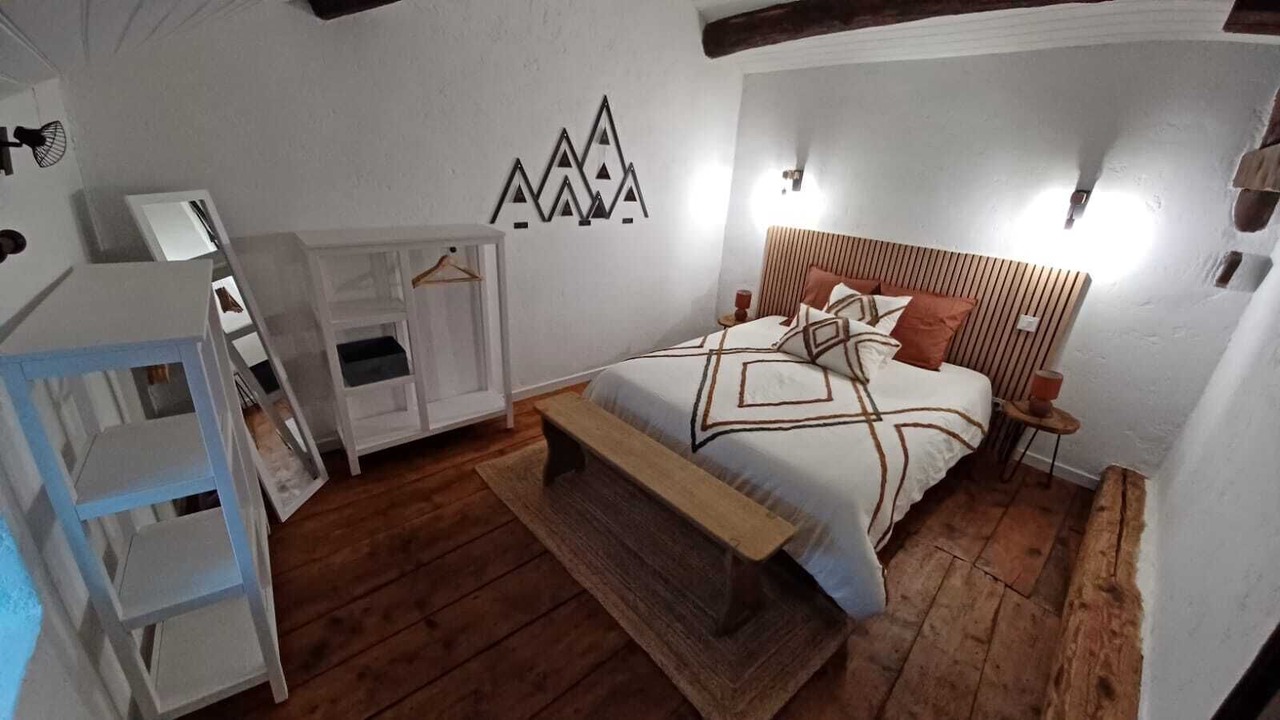 Photo of Bedroom in Ascou