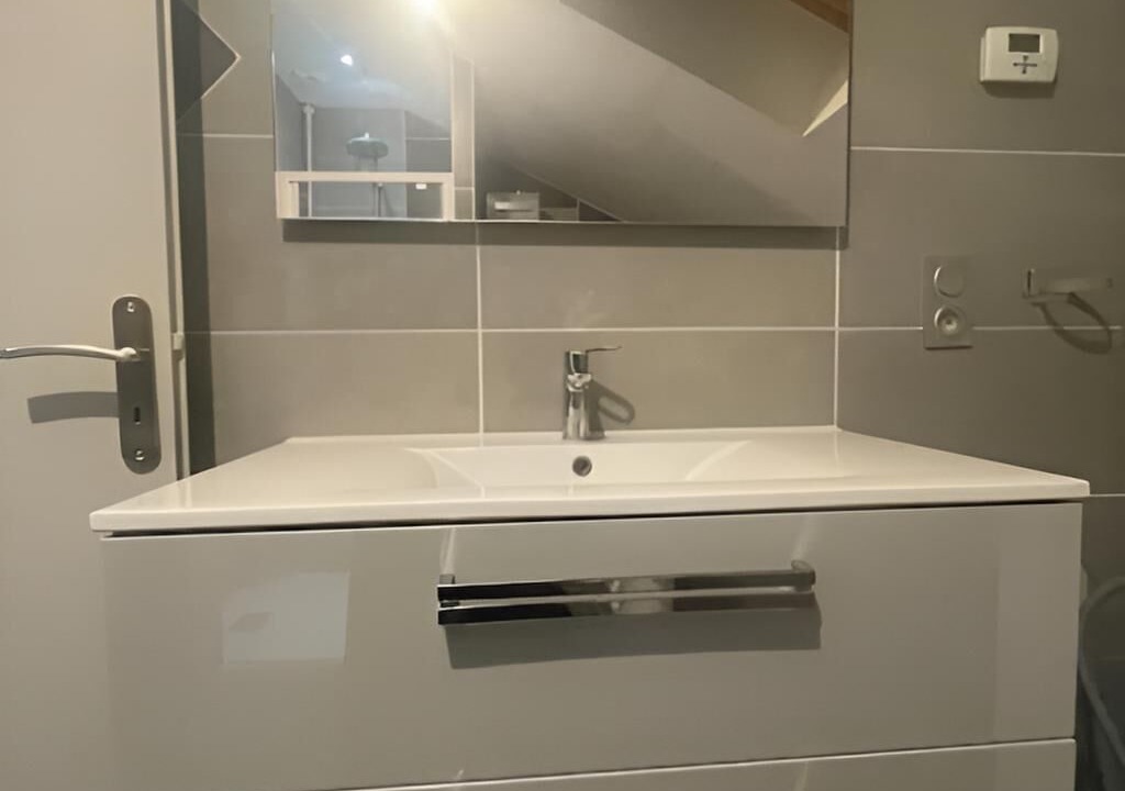 Photo of Bathroom in Massieu