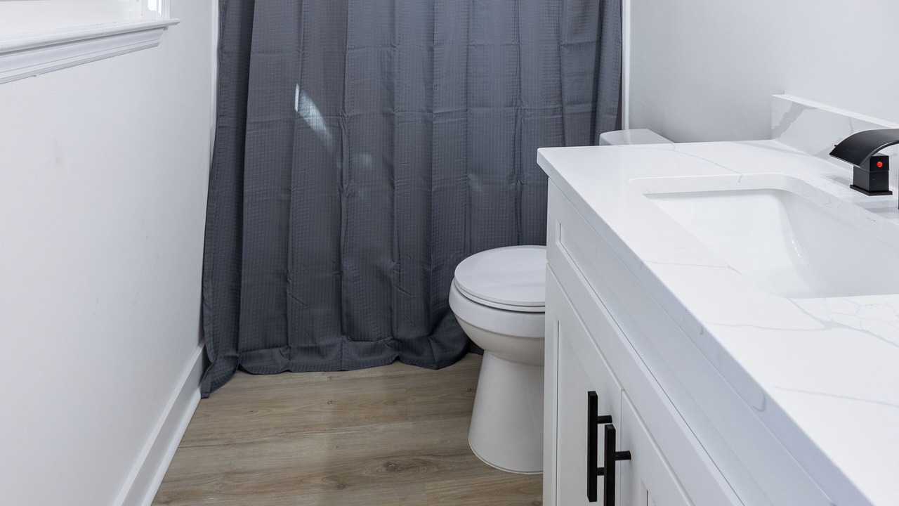 Photo of Bathroom in Lithonia