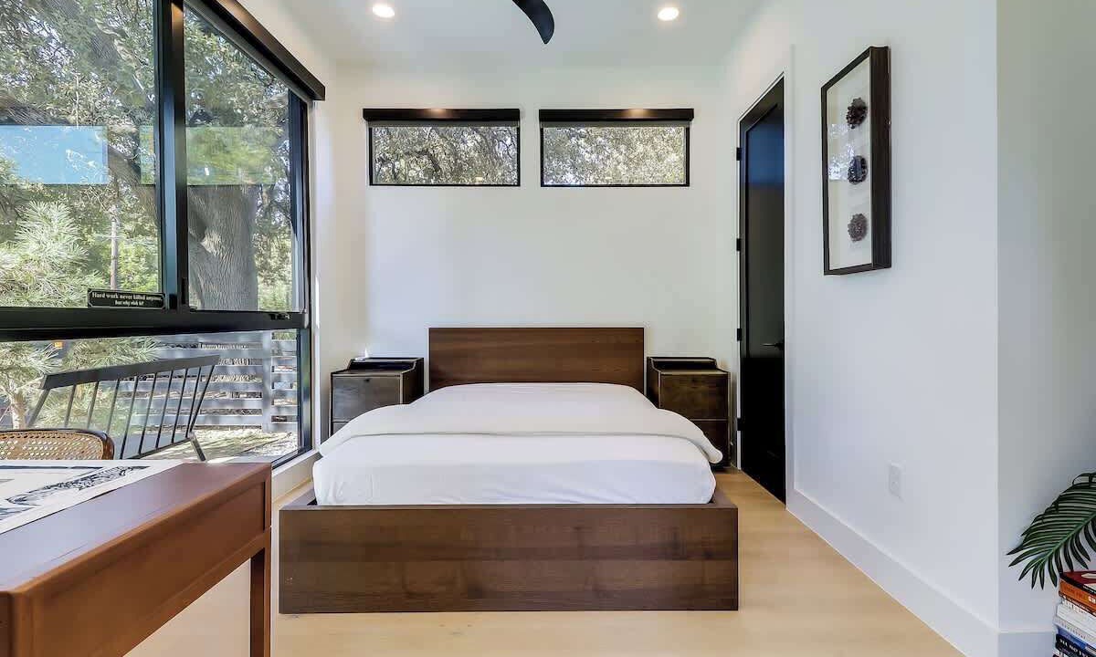 Photo of Bedroom in South River City