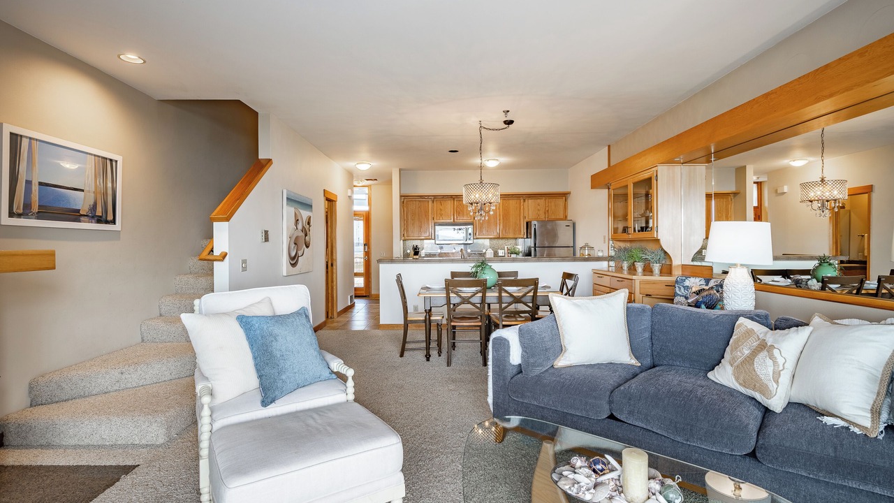 Photo of Livingroom in Blaine