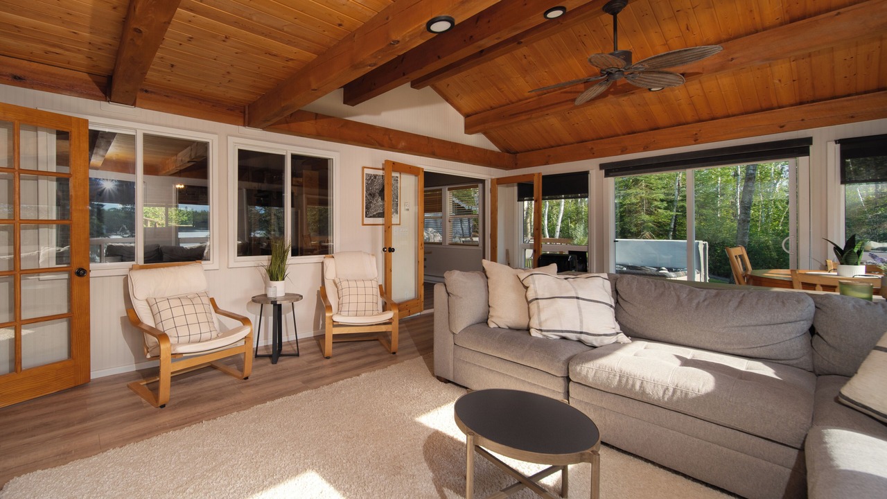 Photo of Livingroom in Whiteshell