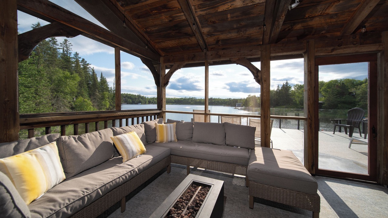 Photo of Livingroom in Whiteshell