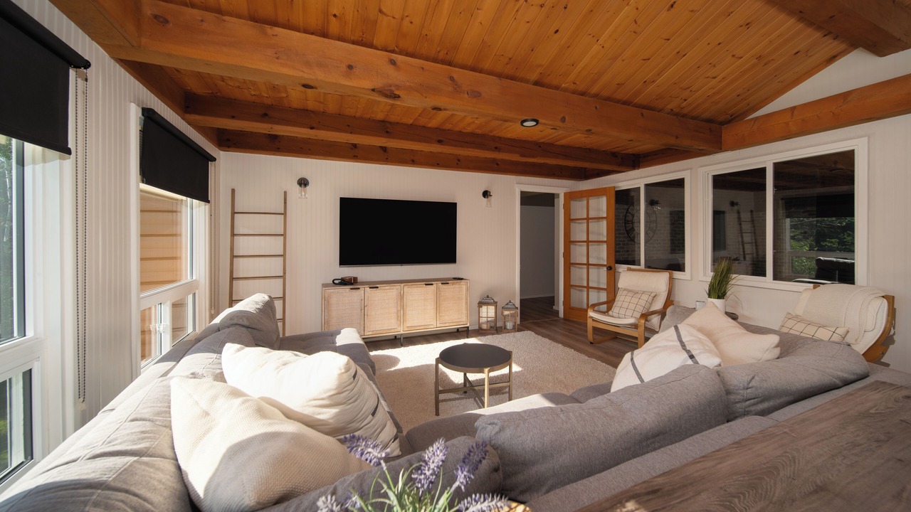 Photo of Livingroom in Whiteshell
