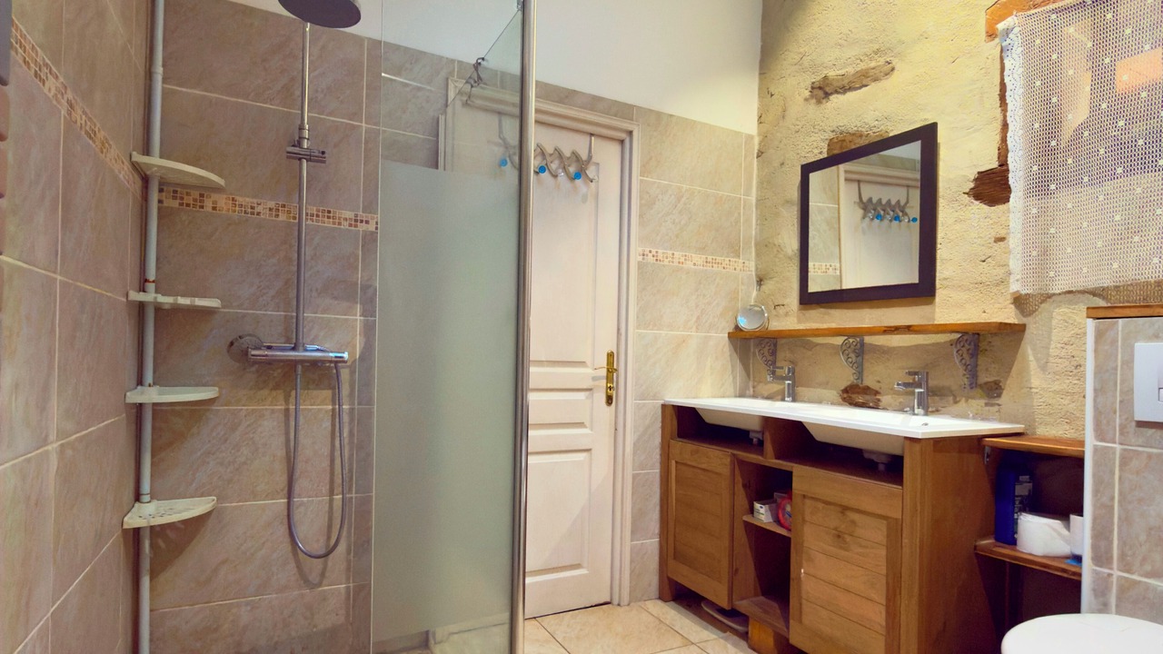 Photo of Bathroom in Sengouagnet