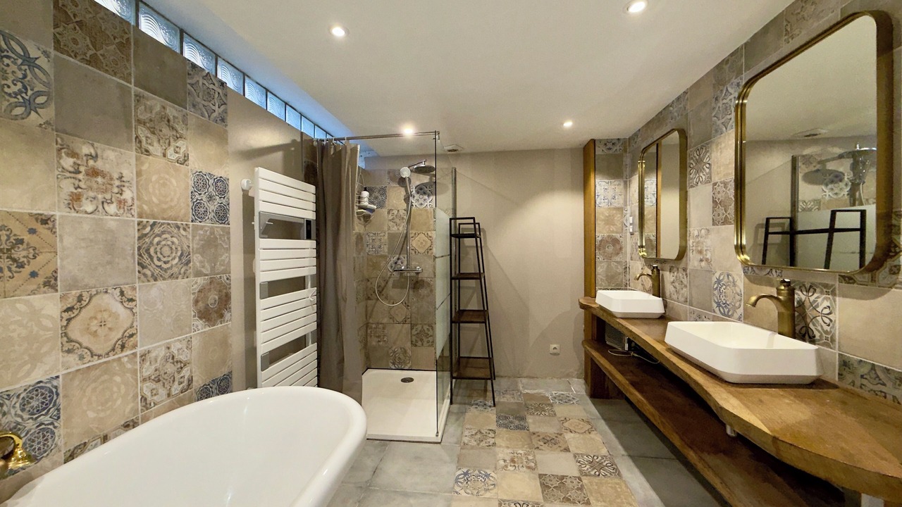 Photo of Bathroom in Sengouagnet