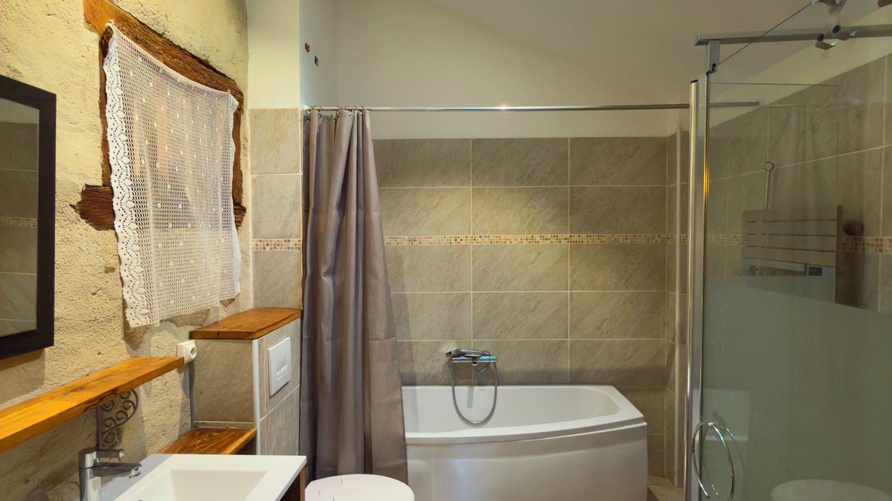 Photo of Bathroom in Sengouagnet