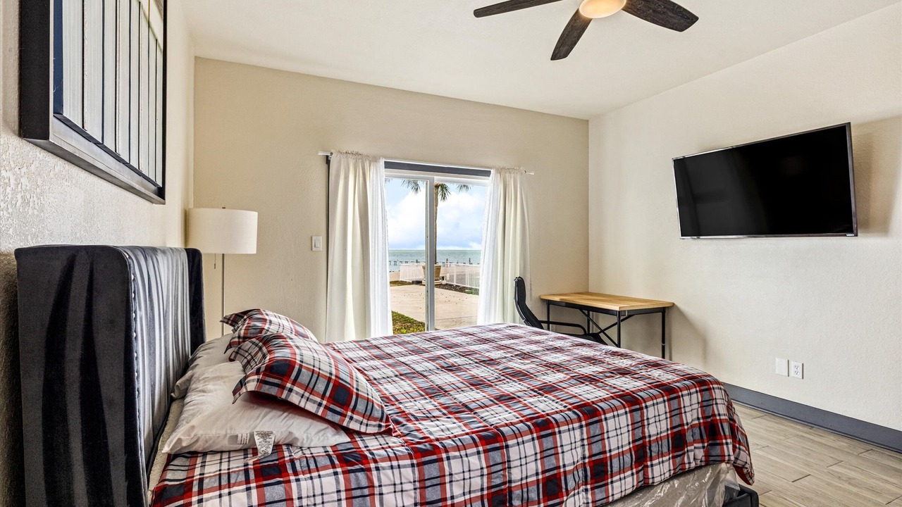 Photo of Bedroom in Bacliff