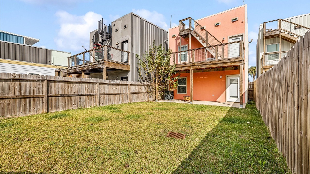 Photo of Outdoor in Bacliff