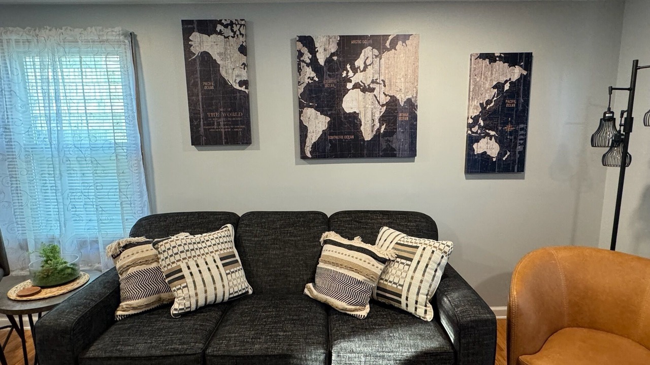Photo of Livingroom in Cheektowaga