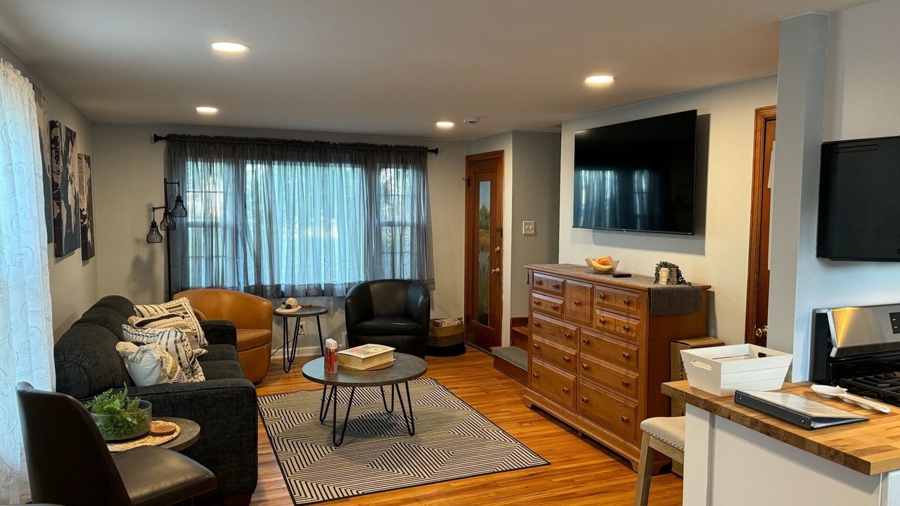 Photo of Livingroom in Cheektowaga