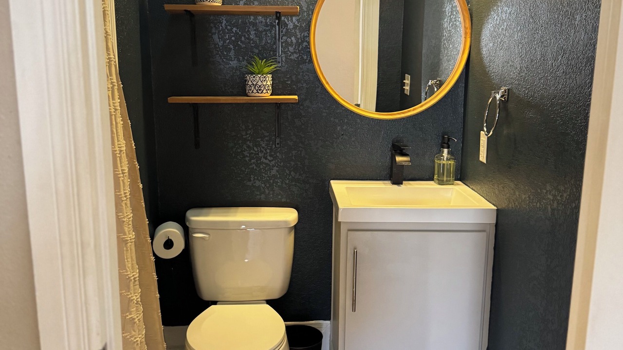 Photo of Bathroom in Biggs Field