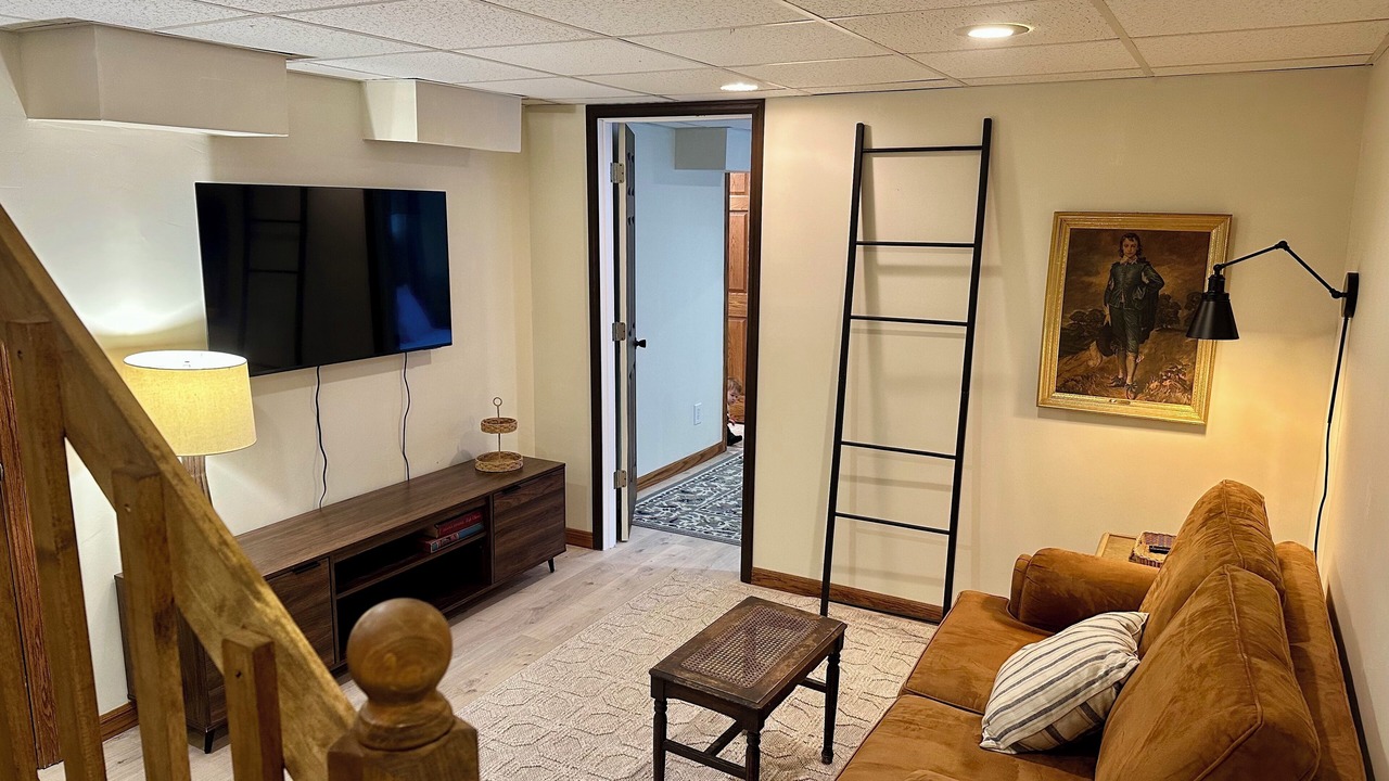 Photo of Livingroom in Downtown Kenosha