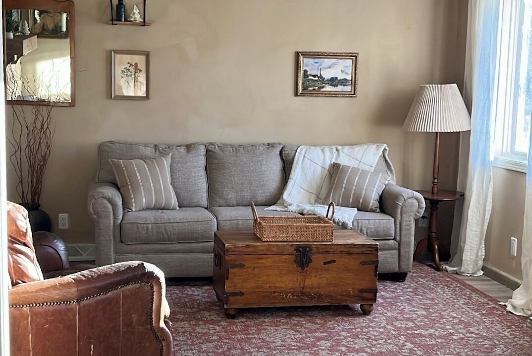 Photo of Livingroom in Downtown Kenosha