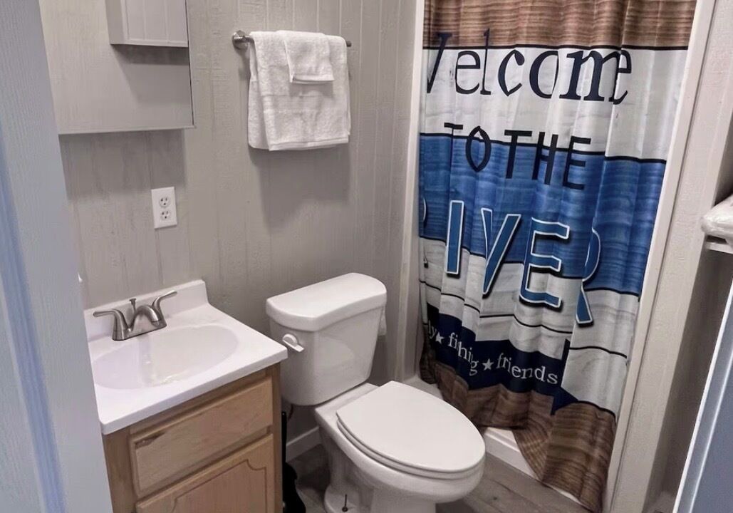 Photo of Bathroom in Petal