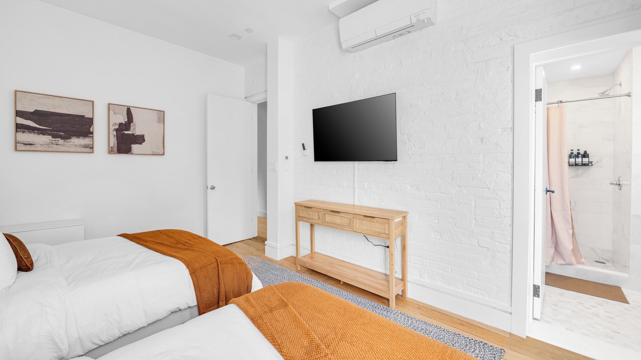 Photo of Bedroom in Midtown West