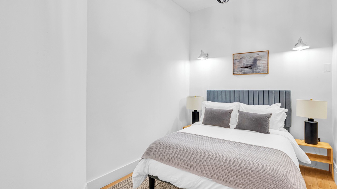 Photo of Bedroom in Midtown West
